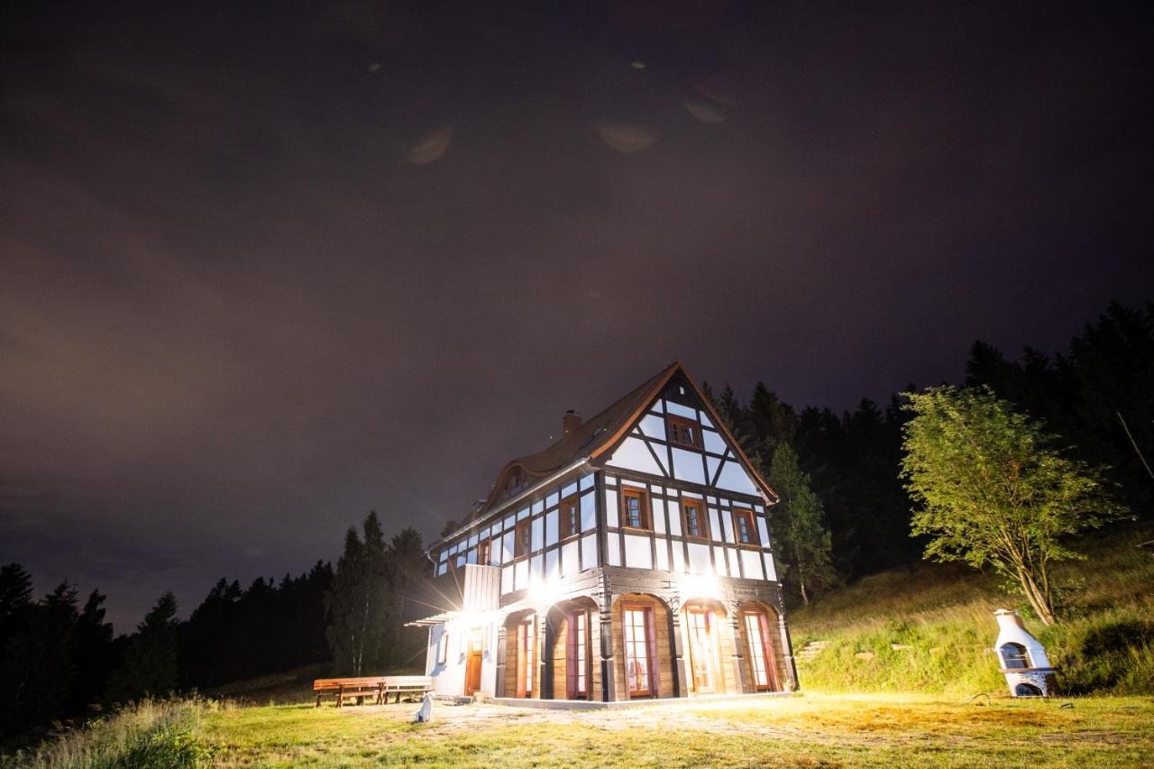 Izerski Horyzont - dom z balią w leśnej perspektywie Kopaniec Zewnętrze zdjęcie